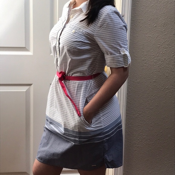 Tommy Hilfiger Dresses & Skirts - Tommy Hilfiger button down dress with collar and pink belt